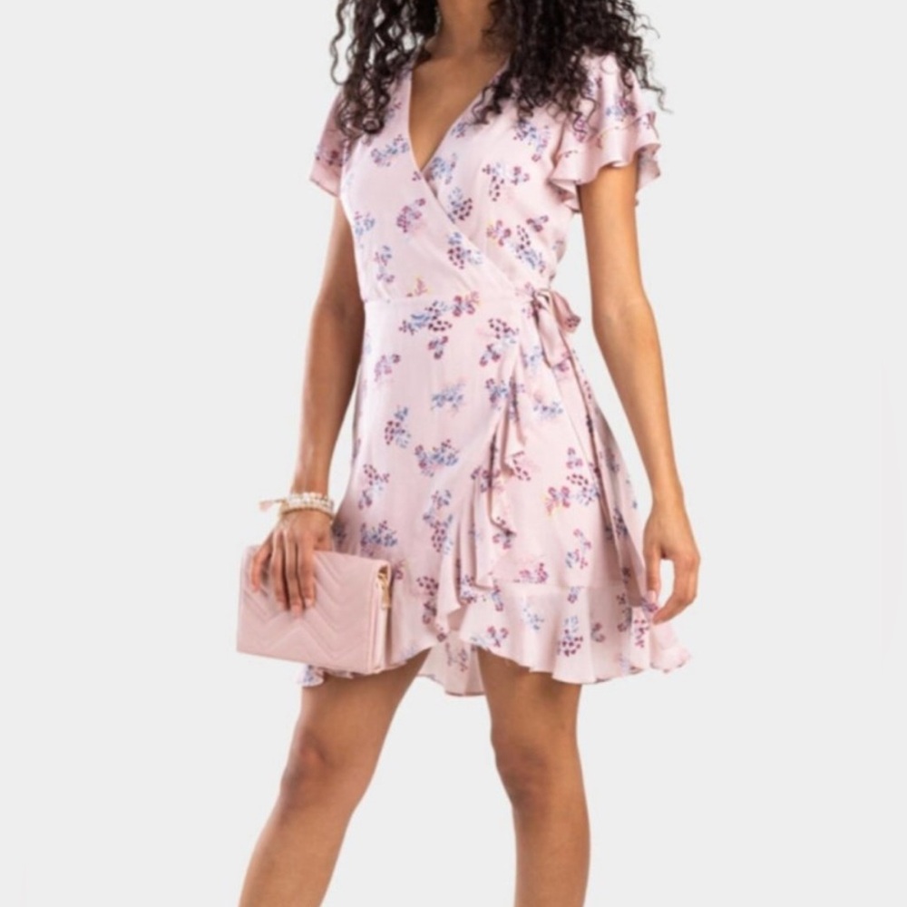 Francesca’s | NWT Floral Pink Wrap Dress, size small
